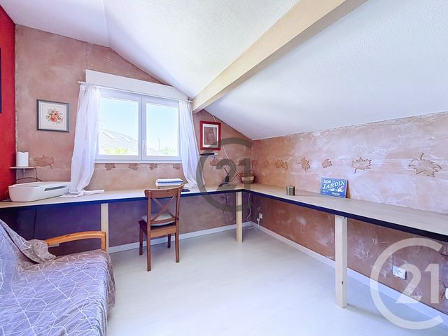 maison à vendre - 6 pièces - 125.0 m2 - ST JULIEN LES VILLAS - 10 - CHAMPAGNE-ARDENNE - Century 21 Martinot Immobilier