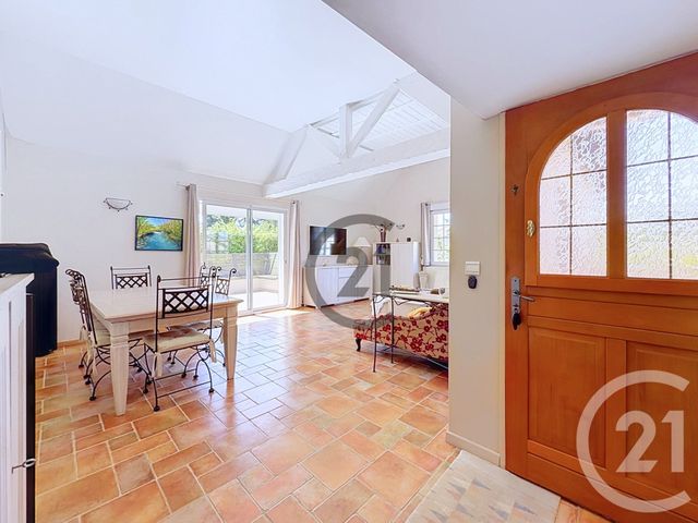 maison à vendre - 6 pièces - 125.0 m2 - ST JULIEN LES VILLAS - 10 - CHAMPAGNE-ARDENNE - Century 21 Martinot Immobilier
