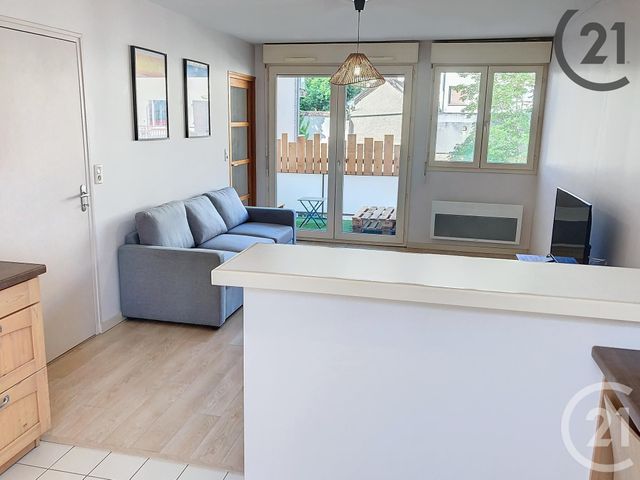 Appartement F2 à louer - 2 pièces - 49.69 m2 - TROYES - 10 - CHAMPAGNE-ARDENNE - Century 21 Martinot Immobilier