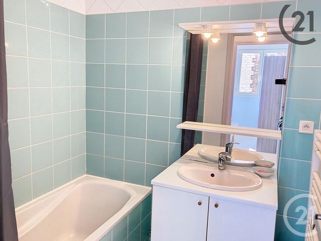 Appartement F2 à louer - 2 pièces - 49.69 m2 - TROYES - 10 - CHAMPAGNE-ARDENNE - Century 21 Martinot Immobilier