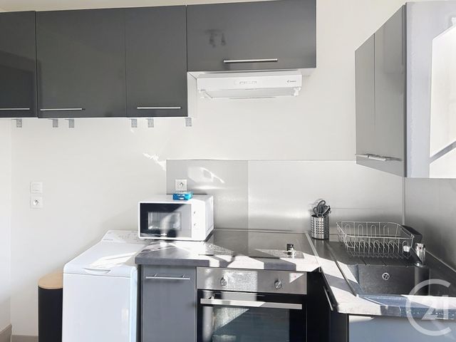 Appartement F3 à louer - 3 pièces - 55.52 m2 - STE SAVINE - 10 - CHAMPAGNE-ARDENNE - Century 21 Martinot Immobilier