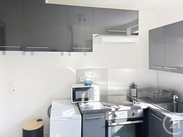 Appartement F3 à louer - 3 pièces - 55.52 m2 - STE SAVINE - 10 - CHAMPAGNE-ARDENNE - Century 21 Martinot Immobilier