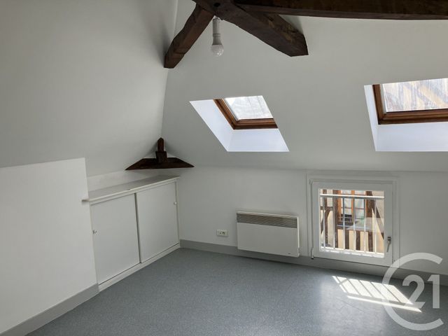 Appartement Studio à louer - 1 pièce - 15.04 m2 - TROYES - 10 - CHAMPAGNE-ARDENNE - Century 21 Martinot Immobilier