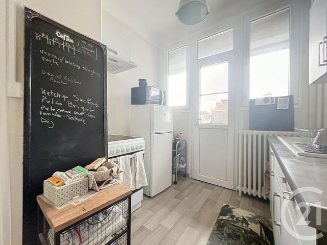 Appartement T3 à louer - 3 pièces - 63.5 m2 - TROYES - 10 - CHAMPAGNE-ARDENNE - Century 21 Martinot Immobilier