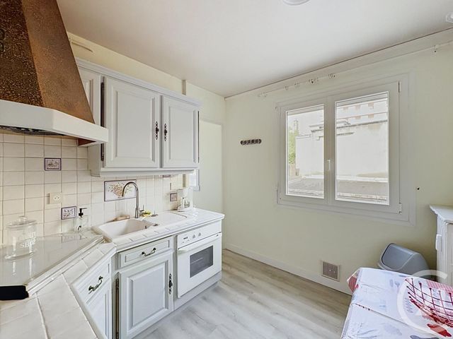 Appartement F3 à louer - 3 pièces - 63.0 m2 - TROYES - 10 - CHAMPAGNE-ARDENNE - Century 21 Martinot Immobilier