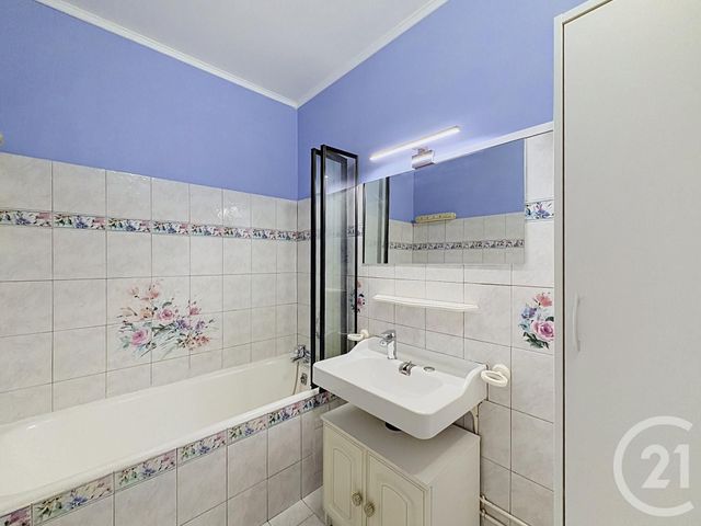 Appartement F3 à louer - 3 pièces - 63.0 m2 - TROYES - 10 - CHAMPAGNE-ARDENNE - Century 21 Martinot Immobilier