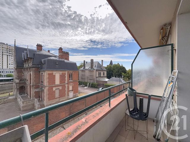 Appartement F3 à louer - 3 pièces - 65.04 m2 - TROYES - 10 - CHAMPAGNE-ARDENNE - Century 21 Martinot Immobilier