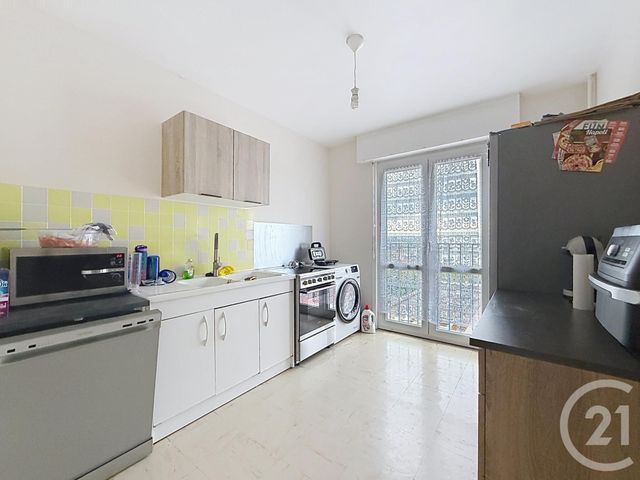 Appartement à vendre - 2 pièces - 51.46 m2 - ST ANDRE LES VERGERS - 10 - CHAMPAGNE-ARDENNE - Century 21 Martinot Immobilier