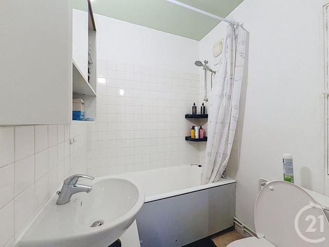 Appartement à vendre - 2 pièces - 51.46 m2 - ST ANDRE LES VERGERS - 10 - CHAMPAGNE-ARDENNE - Century 21 Martinot Immobilier