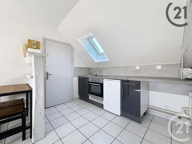 Appartement à vendre - 2 pièces - 19.0 m2 - TROYES - 10 - CHAMPAGNE-ARDENNE - Century 21 Martinot Immobilier