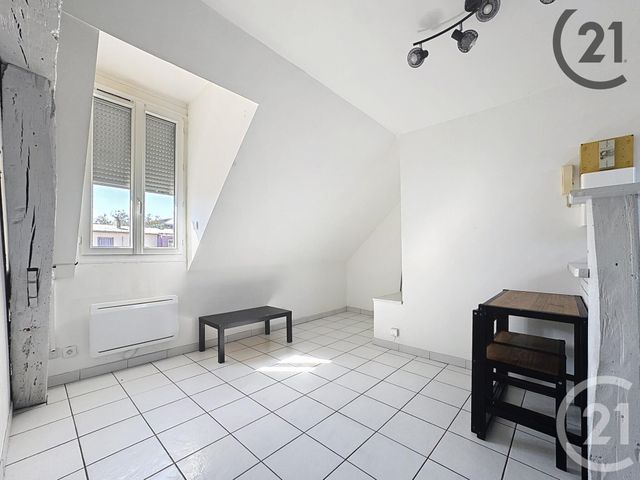 Appartement à vendre - 2 pièces - 19.0 m2 - TROYES - 10 - CHAMPAGNE-ARDENNE - Century 21 Martinot Immobilier