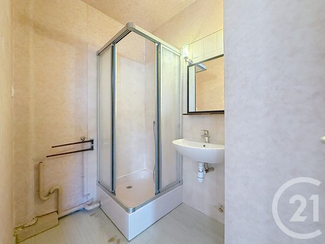 Appartement F3 à vendre - 3 pièces - 60.69 m2 - LA CHAPELLE ST LUC - 10 - CHAMPAGNE-ARDENNE - Century 21 Martinot Immobilier