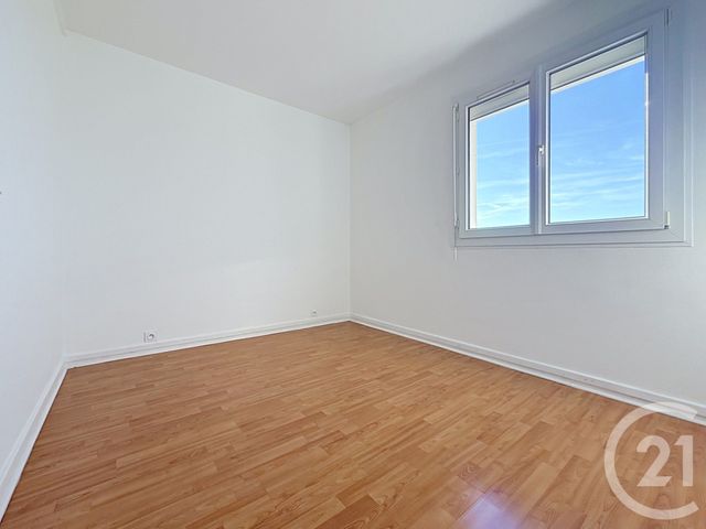 Appartement F3 à vendre - 3 pièces - 60.69 m2 - LA CHAPELLE ST LUC - 10 - CHAMPAGNE-ARDENNE - Century 21 Martinot Immobilier