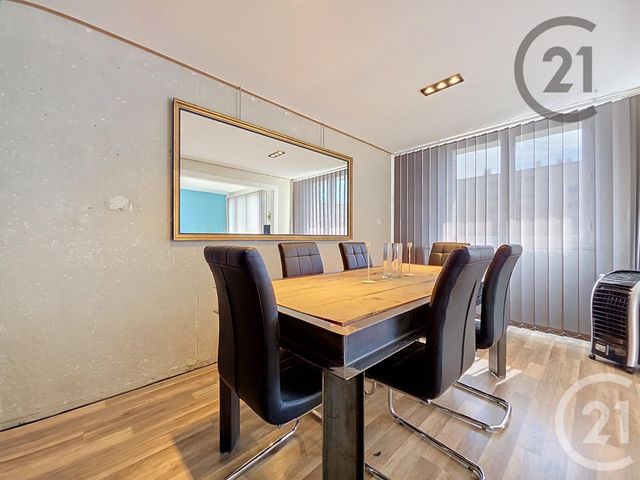 Appartement F4 à vendre - 4 pièces - 73.6 m2 - ST ANDRE LES VERGERS - 10 - CHAMPAGNE-ARDENNE - Century 21 Martinot Immobilier