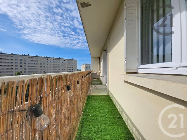 Appartement F4 à vendre - 4 pièces - 73.6 m2 - ST ANDRE LES VERGERS - 10 - CHAMPAGNE-ARDENNE - Century 21 Martinot Immobilier