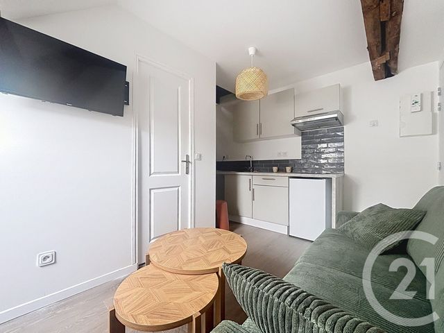 Appartement F1 bis à louer - 2 pièces - 16.89 m2 - TROYES - 10 - CHAMPAGNE-ARDENNE - Century 21 Martinot Immobilier