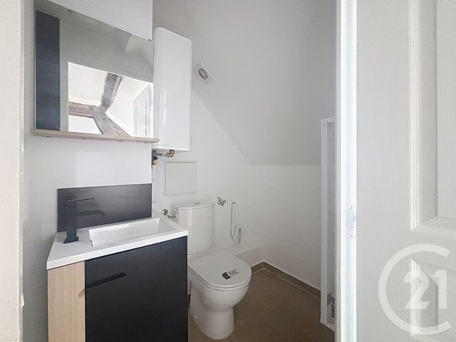 Appartement F1 bis à louer - 2 pièces - 17.96 m2 - TROYES - 10 - CHAMPAGNE-ARDENNE - Century 21 Martinot Immobilier