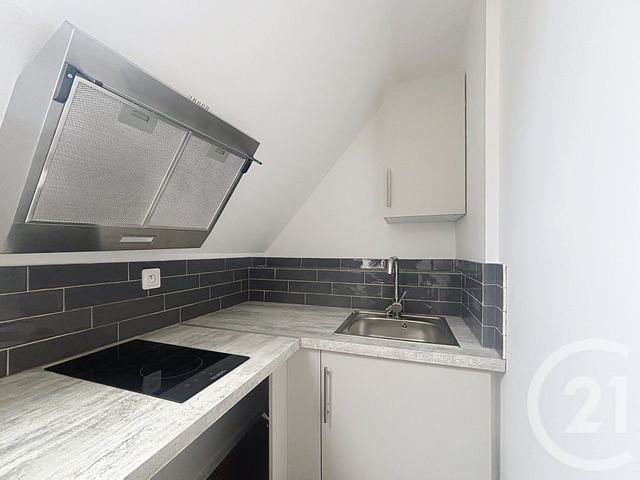 Appartement Studio à louer - 1 pièce - 21.66 m2 - TROYES - 10 - CHAMPAGNE-ARDENNE - Century 21 Martinot Immobilier