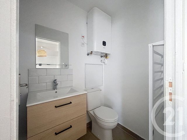 Appartement Studio à louer - 1 pièce - 21.66 m2 - TROYES - 10 - CHAMPAGNE-ARDENNE - Century 21 Martinot Immobilier