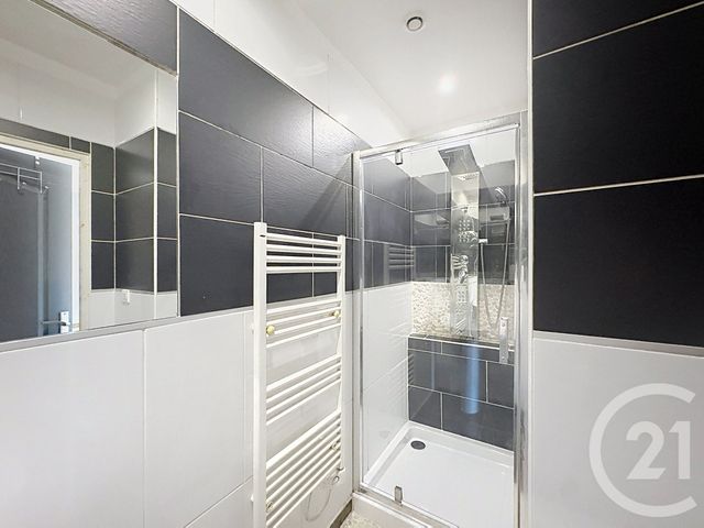 Appartement à vendre - 2 pièces - 48.89 m2 - TROYES - 10 - CHAMPAGNE-ARDENNE - Century 21 Martinot Immobilier