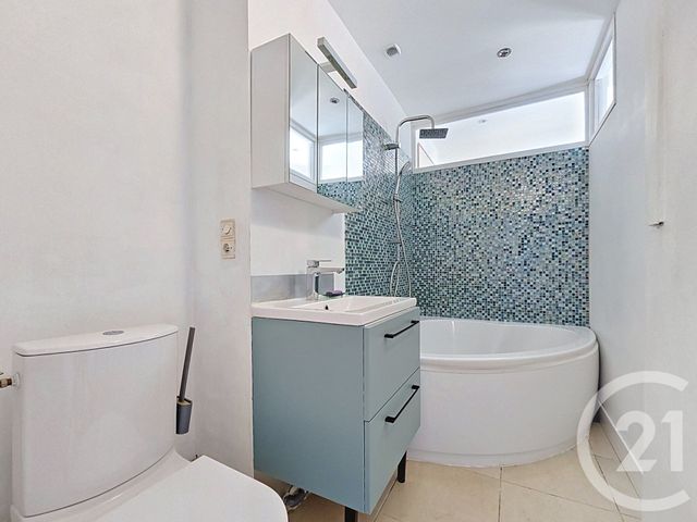 Appartement Duplex à vendre - 4 pièces - 74.0 m2 - TROYES - 10 - CHAMPAGNE-ARDENNE - Century 21 Martinot Immobilier