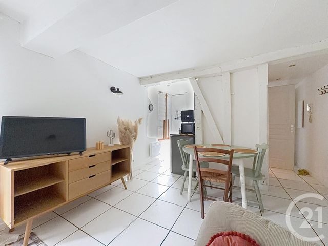Appartement T2 à louer - 2 pièces - 35.06 m2 - TROYES - 10 - CHAMPAGNE-ARDENNE - Century 21 Martinot Immobilier
