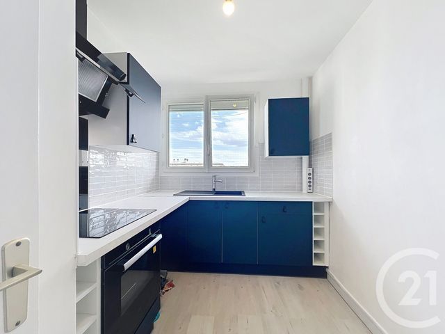 Appartement F2 à louer - 2 pièces - 45.45 m2 - ST ANDRE LES VERGERS - 10 - CHAMPAGNE-ARDENNE - Century 21 Martinot Immobilier