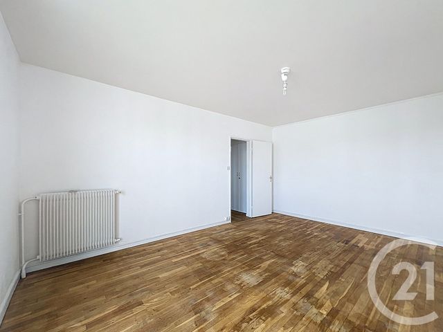 Appartement F2 à louer - 2 pièces - 45.45 m2 - ST ANDRE LES VERGERS - 10 - CHAMPAGNE-ARDENNE - Century 21 Martinot Immobilier