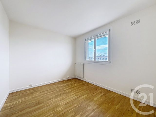 Appartement F2 à louer - 2 pièces - 45.45 m2 - ST ANDRE LES VERGERS - 10 - CHAMPAGNE-ARDENNE - Century 21 Martinot Immobilier