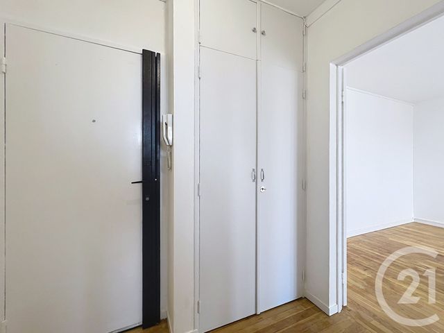 Appartement F2 à louer - 2 pièces - 45.45 m2 - ST ANDRE LES VERGERS - 10 - CHAMPAGNE-ARDENNE - Century 21 Martinot Immobilier