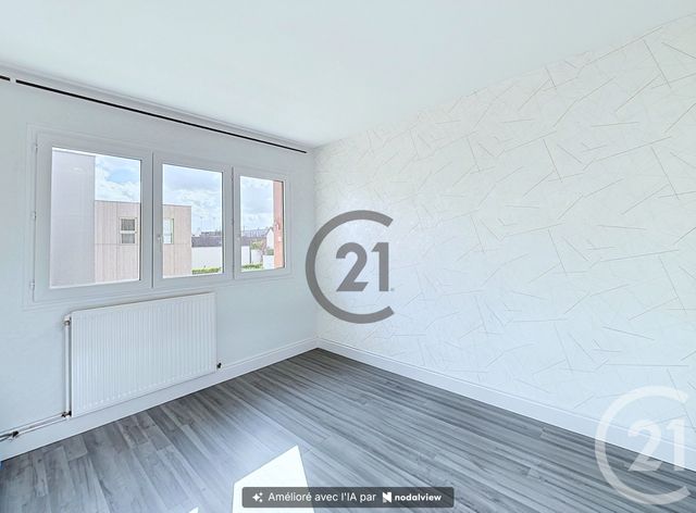 Appartement T4 à vendre - 4 pièces - 64.0 m2 - TROYES - 10 - CHAMPAGNE-ARDENNE - Century 21 Martinot Immobilier