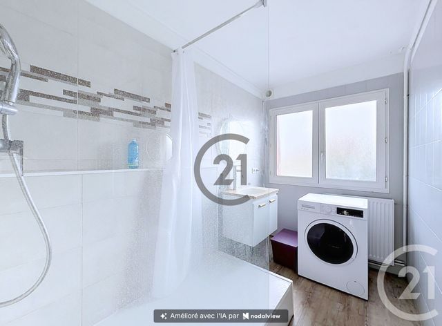 Appartement T4 à vendre - 4 pièces - 64.0 m2 - TROYES - 10 - CHAMPAGNE-ARDENNE - Century 21 Martinot Immobilier