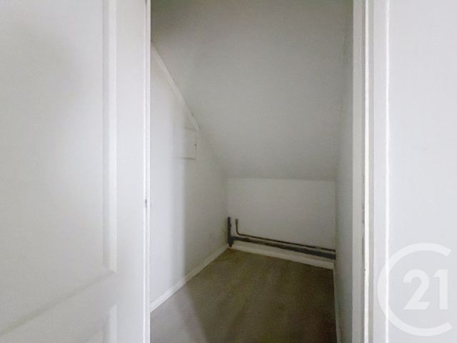 Appartement F2 à louer - 2 pièces - 24.0 m2 - TROYES - 10 - CHAMPAGNE-ARDENNE - Century 21 Martinot Immobilier