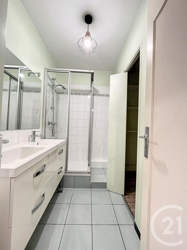 Appartement F3 à louer - 3 pièces - 66.5 m2 - TROYES - 10 - CHAMPAGNE-ARDENNE - Century 21 Martinot Immobilier