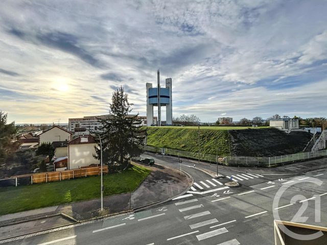 Appartement F3 à louer - 3 pièces - 66.5 m2 - TROYES - 10 - CHAMPAGNE-ARDENNE - Century 21 Martinot Immobilier
