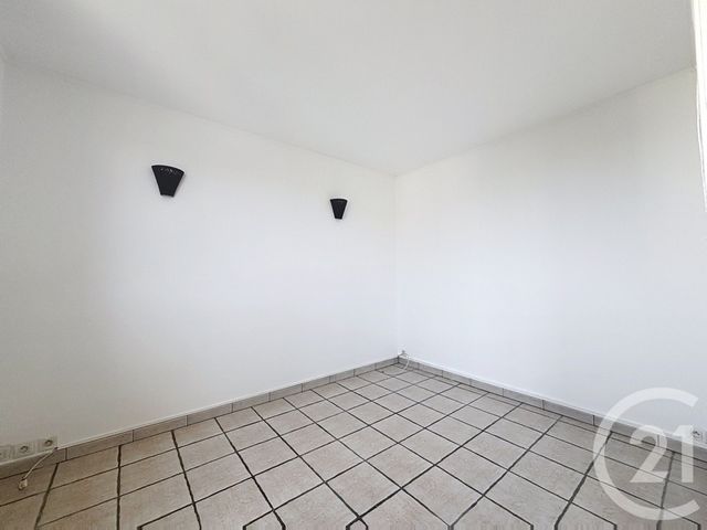 Appartement F2 à louer - 2 pièces - 56.0 m2 - TROYES - 10 - CHAMPAGNE-ARDENNE - Century 21 Martinot Immobilier