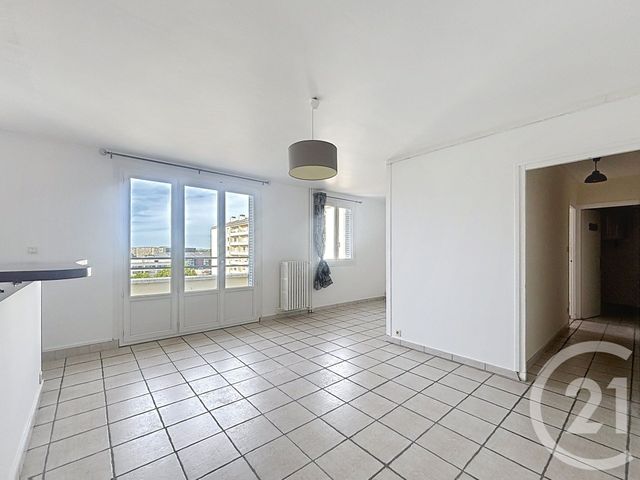 Appartement F2 à louer - 2 pièces - 56.0 m2 - TROYES - 10 - CHAMPAGNE-ARDENNE - Century 21 Martinot Immobilier