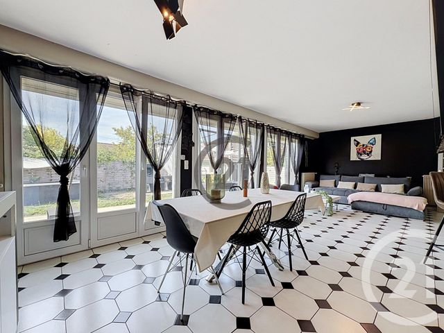 maison à vendre - 6 pièces - 103.77 m2 - ST ANDRE LES VERGERS - 10 - CHAMPAGNE-ARDENNE - Century 21 Martinot Immobilier