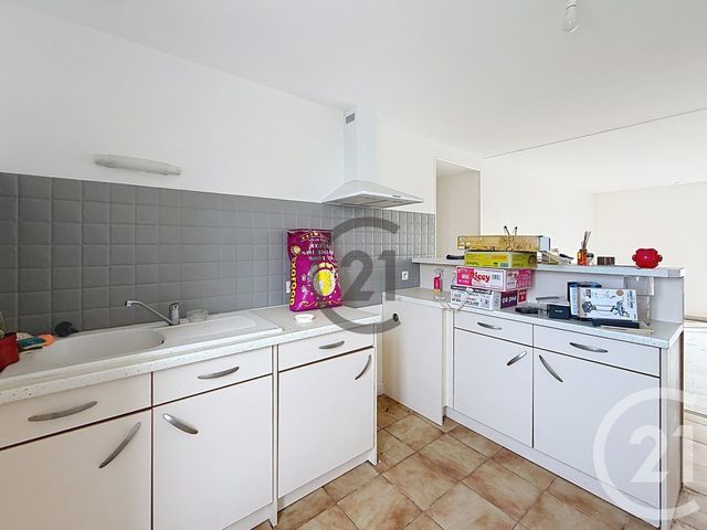 Appartement F4 à vendre - 4 pièces - 61.3 m2 - TROYES - 10 - CHAMPAGNE-ARDENNE - Century 21 Martinot Immobilier