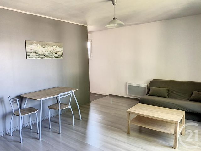 Appartement F1 à louer - 1 pièce - 32.2 m2 - TROYES - 10 - CHAMPAGNE-ARDENNE - Century 21 Martinot Immobilier