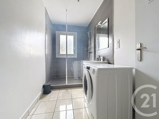 Appartement F3 à louer - 3 pièces - 60.04 m2 - TROYES - 10 - CHAMPAGNE-ARDENNE - Century 21 Martinot Immobilier