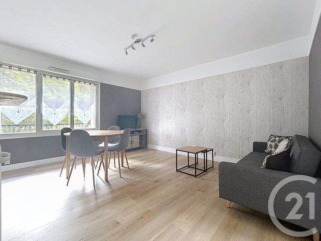 Appartement F3 à louer - 3 pièces - 60.04 m2 - TROYES - 10 - CHAMPAGNE-ARDENNE - Century 21 Martinot Immobilier