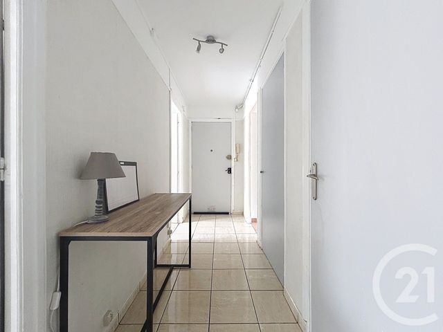 Appartement F3 à louer - 3 pièces - 60.04 m2 - TROYES - 10 - CHAMPAGNE-ARDENNE - Century 21 Martinot Immobilier
