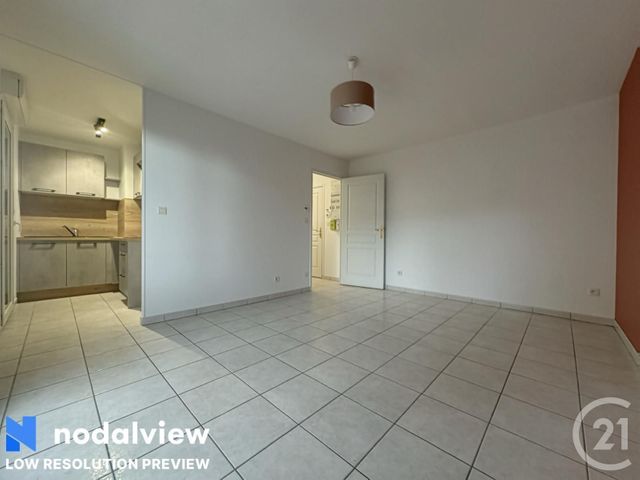 Appartement F2 à louer - 2 pièces - 39.0 m2 - ST ANDRE LES VERGERS - 10 - CHAMPAGNE-ARDENNE - Century 21 Martinot Immobilier