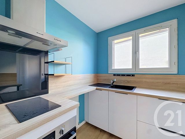 Appartement T3 à vendre - 4 pièces - 68.0 m2 - TROYES - 10 - CHAMPAGNE-ARDENNE - Century 21 Martinot Immobilier