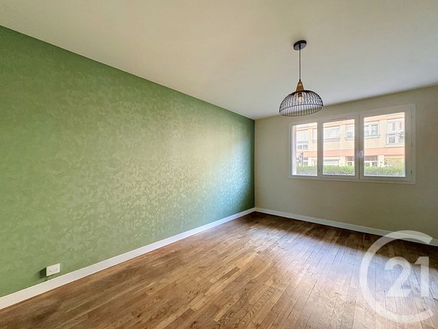 Appartement T3 à vendre - 4 pièces - 68.0 m2 - TROYES - 10 - CHAMPAGNE-ARDENNE - Century 21 Martinot Immobilier