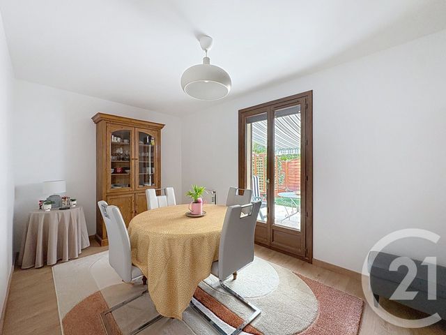 maison à vendre - 5 pièces - 199.79 m2 - ST JULIEN LES VILLAS - 10 - CHAMPAGNE-ARDENNE - Century 21 Martinot Immobilier