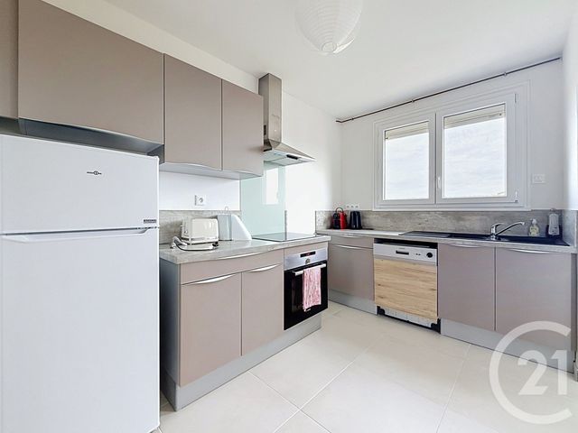 Appartement F3 à louer - 3 pièces - 62.7 m2 - ST ANDRE LES VERGERS - 10 - CHAMPAGNE-ARDENNE - Century 21 Martinot Immobilier