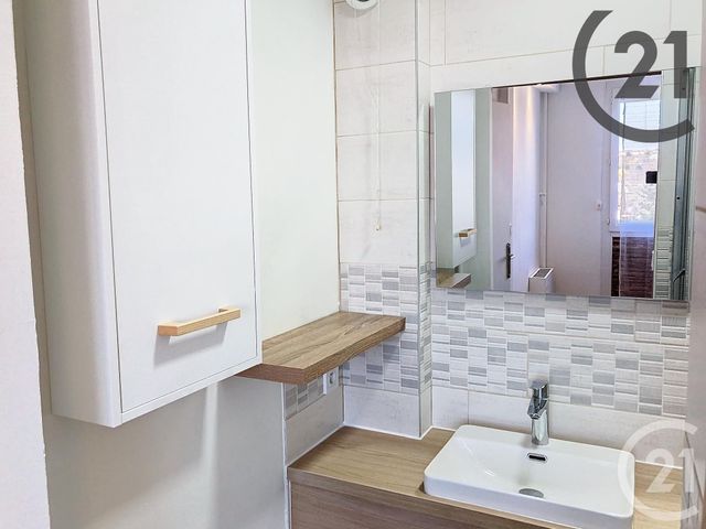 Appartement F2 à louer - 2 pièces - 45.38 m2 - TROYES - 10 - CHAMPAGNE-ARDENNE - Century 21 Martinot Immobilier