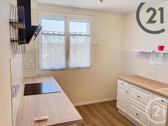 Appartement F2 à louer - 2 pièces - 45.38 m2 - TROYES - 10 - CHAMPAGNE-ARDENNE - Century 21 Martinot Immobilier